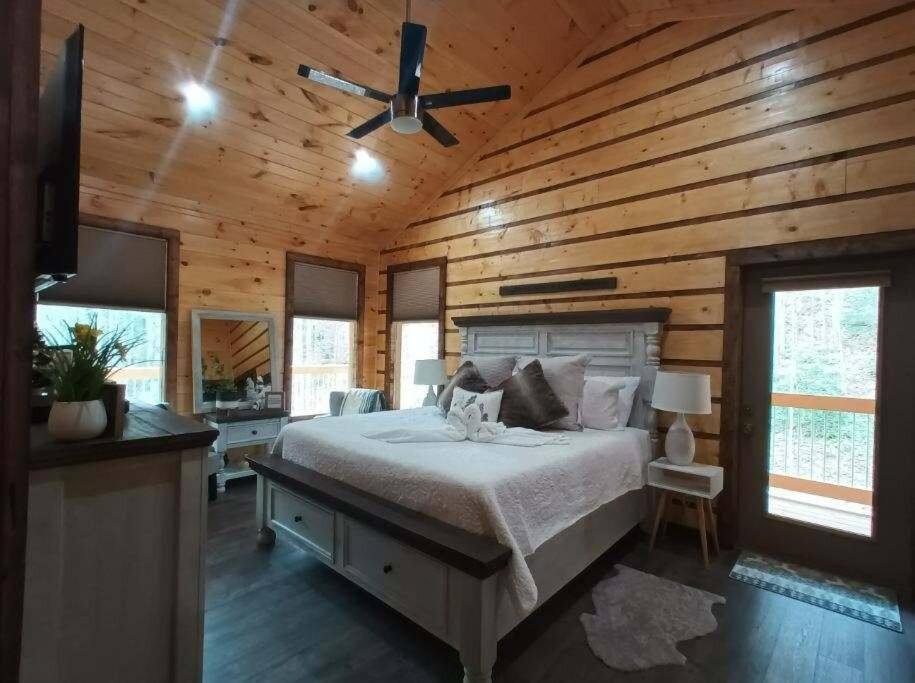 The Grand Tennessean Cabin- Four Bedroom Luxury Cabin In The Mountains Pigeon Forge Zewnętrze zdjęcie